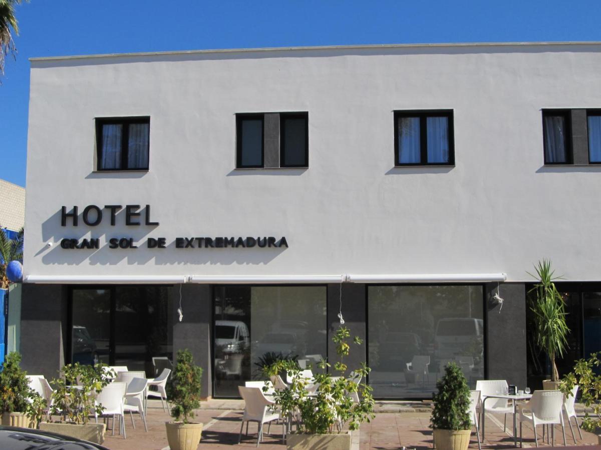 Hotel Gran Sol De Extremadura มอนติโฆ ภายนอก รูปภาพ